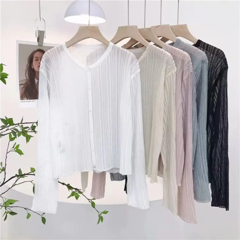 

Summer New Korean Style Knitted Cardigan Solid Color round Neck Long Sleeve Button Hollow Gentle Sweet Design Women's Top