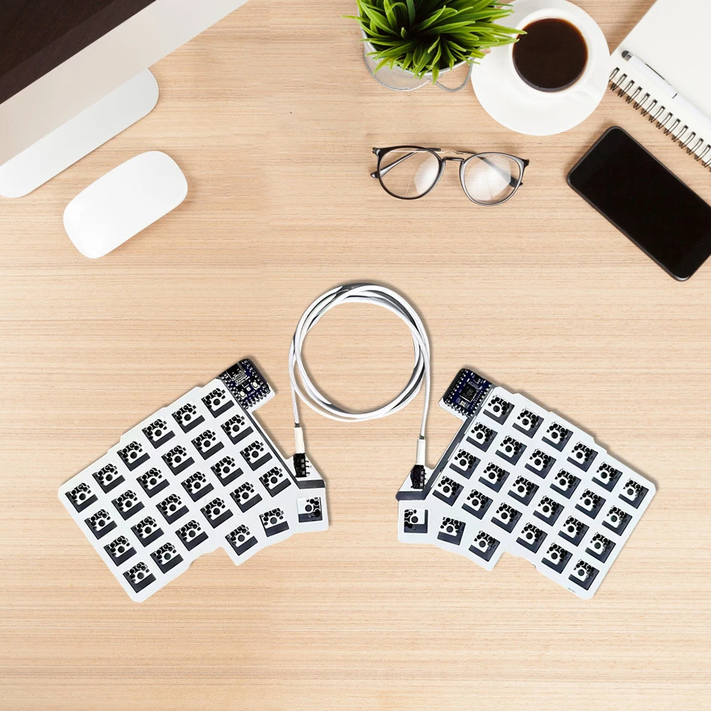 Keyboard Terpisah Keyboard Ergonomi Berkabel Keyboard Gaming Hot Swap Keyboard Tata Letak Terpisah Aksesori PC Gamer yang Disesuaikan