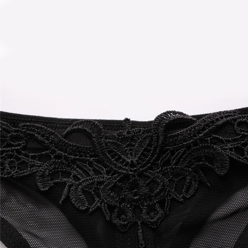 Women\'s Underwear Lace Open Cut Pearl Massage Hollow Out Low Waist Triangle Panties Solid Color Mesh Transparent Sexy Underpants