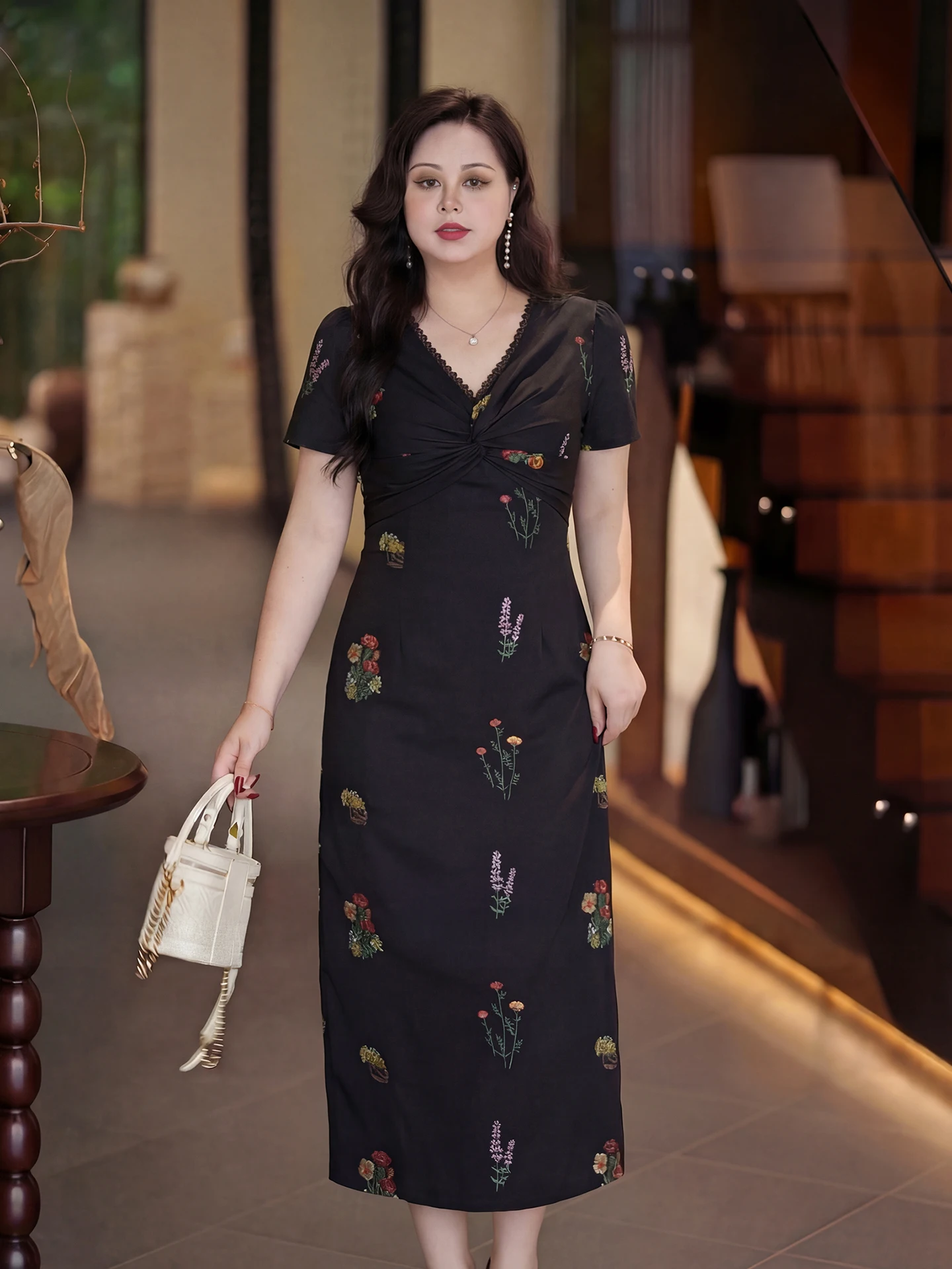 

Dave's plus Size Women's Dr Summer New Sle High Waist A-Line Skirt Embroidery V-Ne Knot Detail Polyester Fiber ort S...