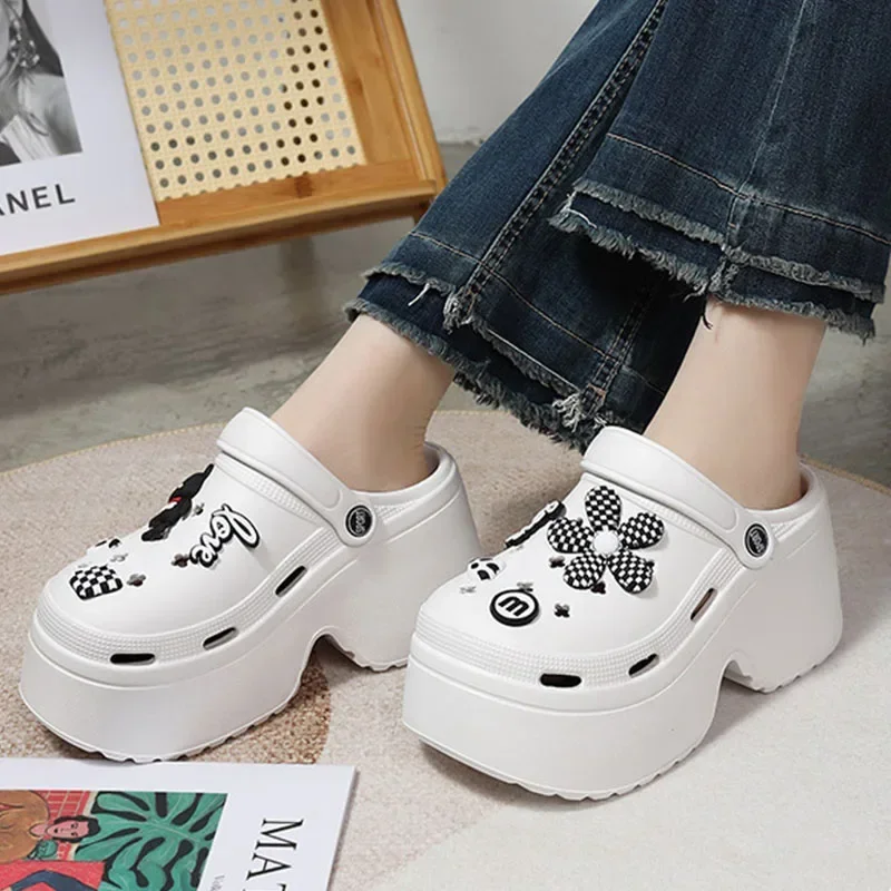 Women Clogs 9CM Thick Sole Sandals 2024 New Arrival Platform Slippers Outdoor Beach Fashion Sandals For Girls