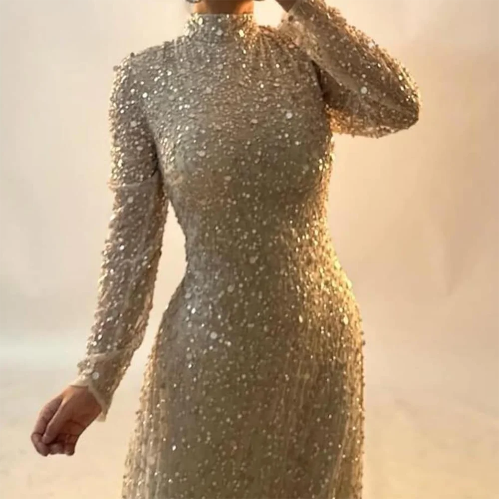 فساتين سهرة رسمية كلاسيكية ذات ياقة عالية مطرزة بالخرز وأكمام طويلة مخصصة لحفلات أعياد الميلاد