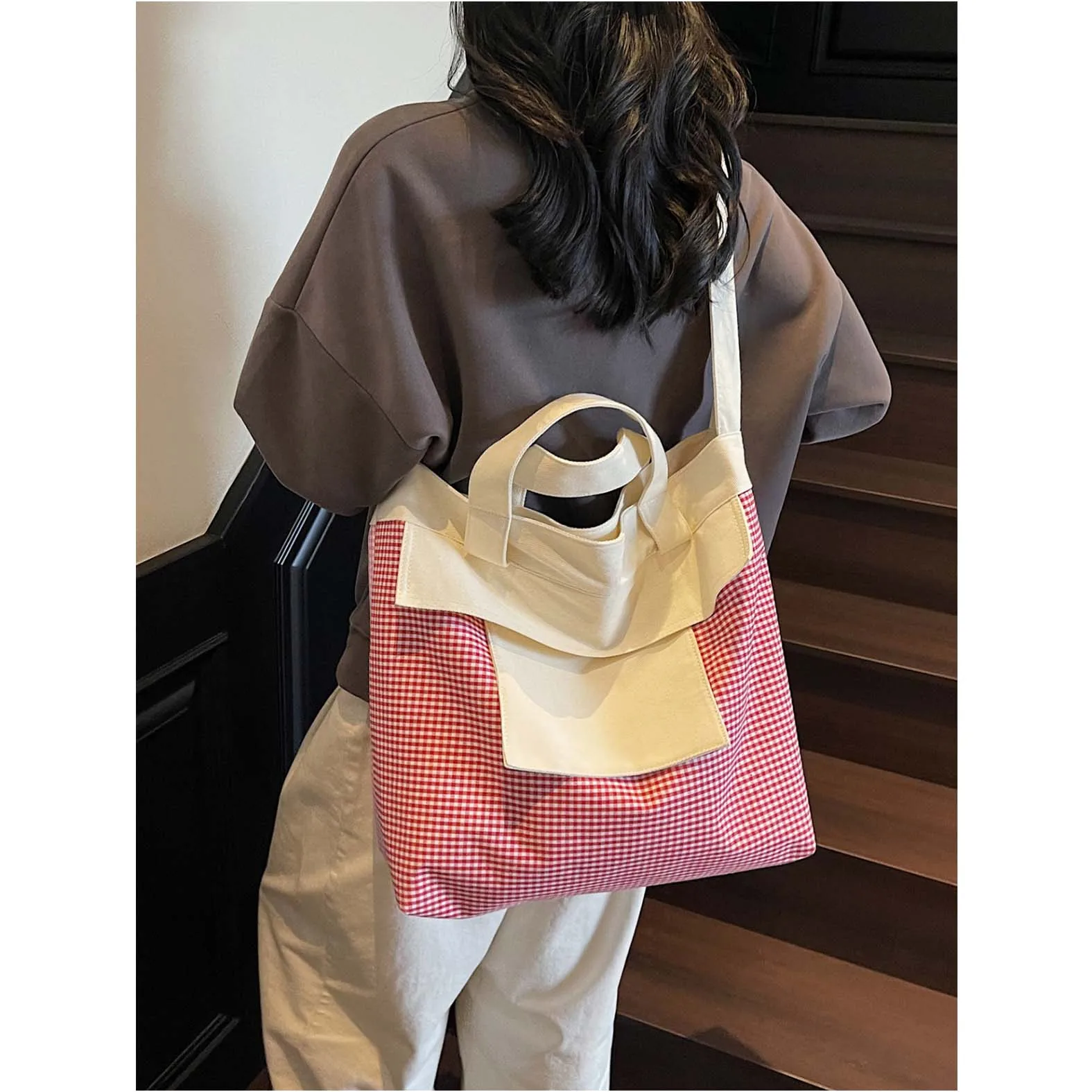 

Small niche plaid patchwork canvas bag, large capacity student commuting mommy bag, simple Japanese single shoulder crossbody to