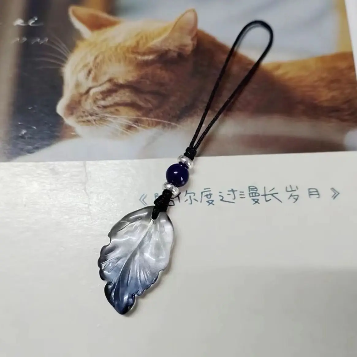 قصيرة الحبل الهاتف Charms قلادة لطيف ورقة الملحقات المفاتيح حالات للمفاتيح iP 15 CCD كاميرا Airpods الكتب Ins كوريا جديد