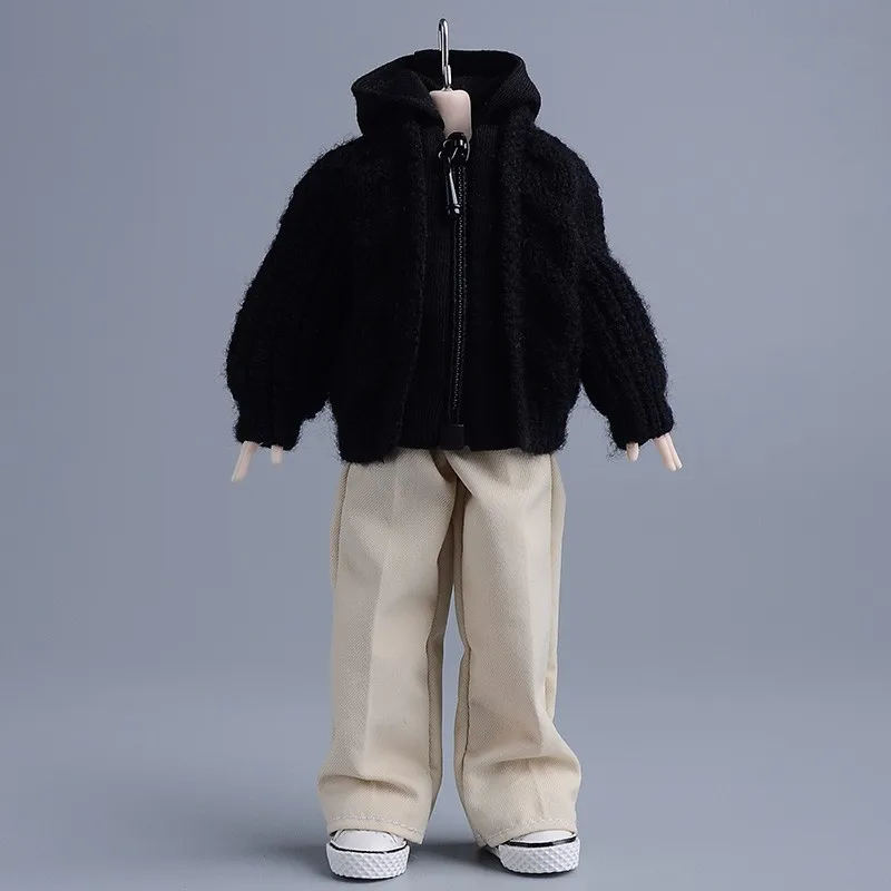 نموذج سترة محبوكة بمقياس 1/12 لشخصية 6 بوصة