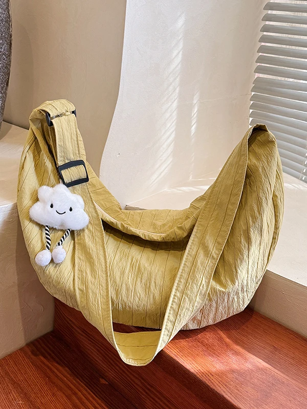 

Korean Sle Commuter Large Capaci Nylon Moon ape Casual Crossbody Bag with Wide oulder Strap Simple Leisure Handbag