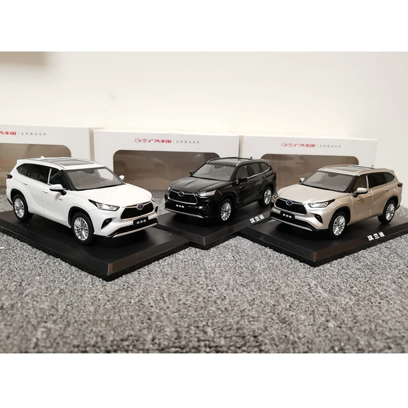 

1:30 Scale HIGHLAND 2022 Fourth-generation Alloy Car Model