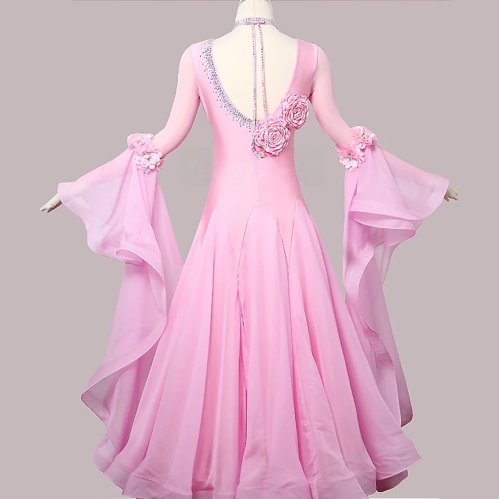 High-End-Party-Gesellschaftstanzkleid mit langen Ärmeln, Damenbekleidung, Strass, Flamenco, eleganter rosa Übungsanzug mit Rundhalsausschnitt