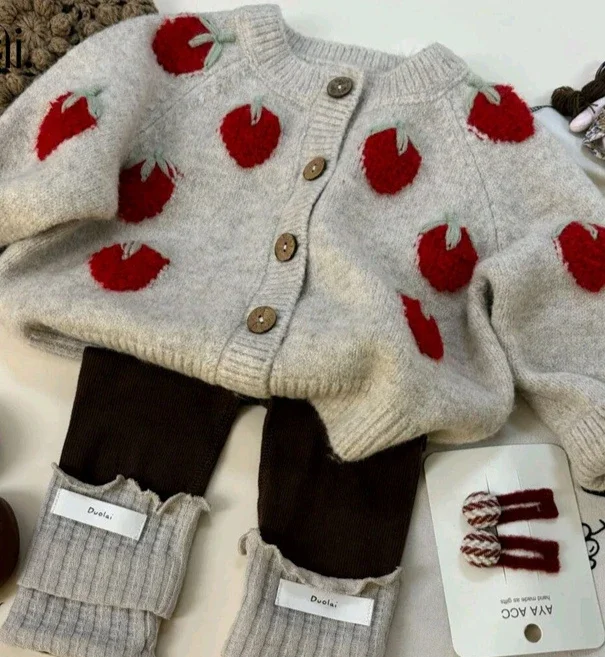 Childrens Clothing Set 2024 Autumn New Korean Spring and Autumn Strawberry Knitted Jacket Cardigan Two-piece Set