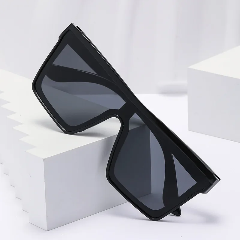 Gafas de sol cuadradas con gradiente para mujer y hombre, diseño clásico Retro a la moda, gafas de sol grandes para conducir en verano, gafas UV400