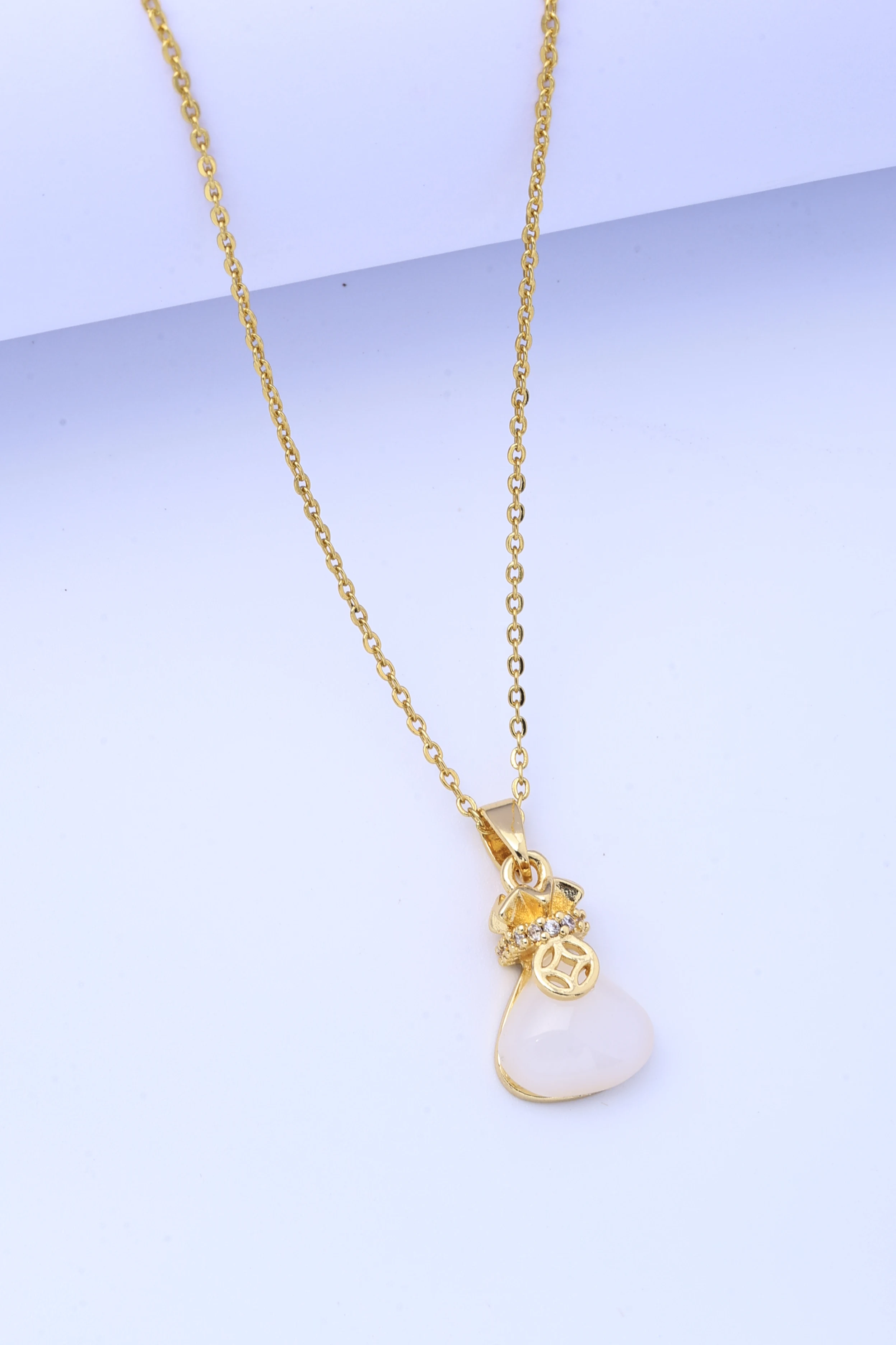 

【Titanium Steel】European and American cross-border versatile Internet celebrity necklace pendant high-end design zircon clav