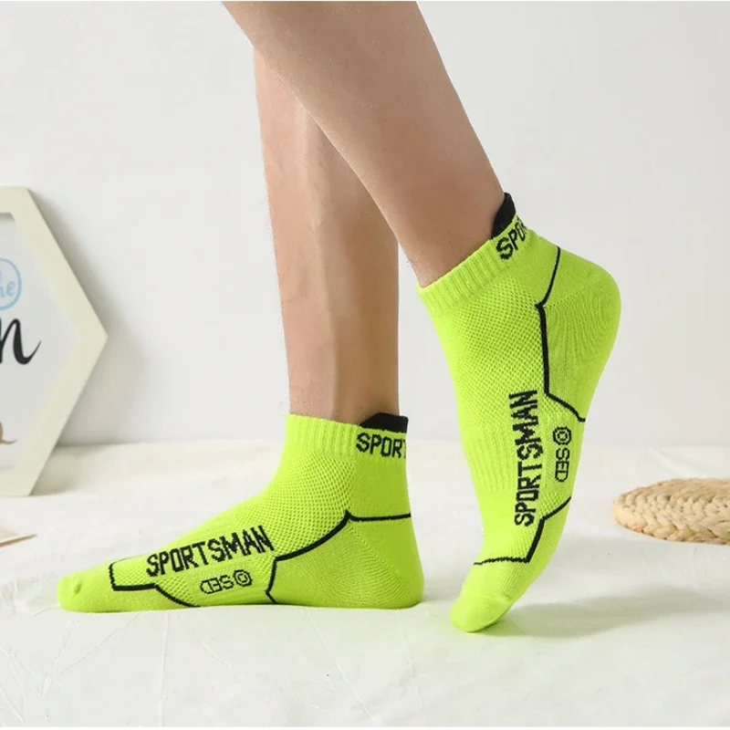 High-performance Basketball and Football Men's Socks with Spring and Autumn Sports Boat Design