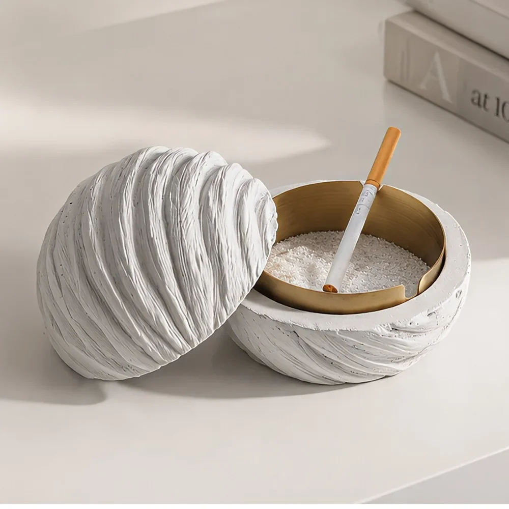 Nordic Creative Personality Shell-shaped Cement Ashtray with Cover To Prevent Flying Dust Odor Living Room Desktop Ornaments
