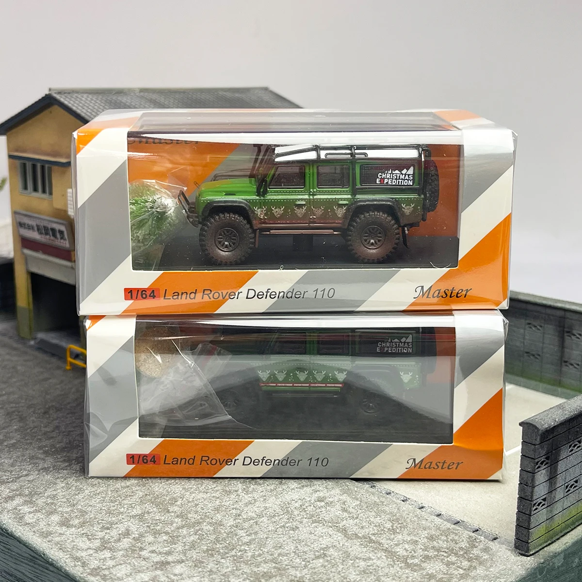 Master 1:64 Defender 110 Alloy Car Model Collection Souvenir Display Model Toy Gift