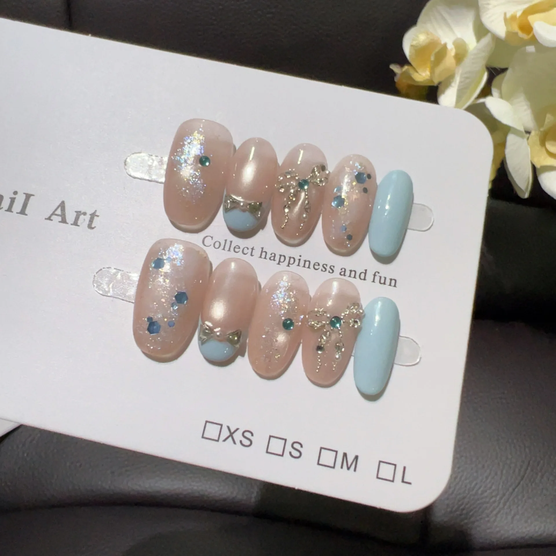 

10pcs Handmade Short Oval Press On Nails Nude Pink Cat Eye Blue French Bow Rhinestone Design Fake Nails Wearable Nails Art Tips