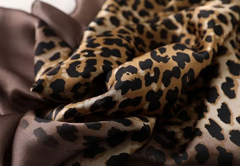 Alla moda Della Stampa Del Leopardo Scialle di Cotone Wrap Donna Musulmano Hijab Morbido Pashmina Sciarpa Sottile Femme Fascia Foulard 2025 Stole