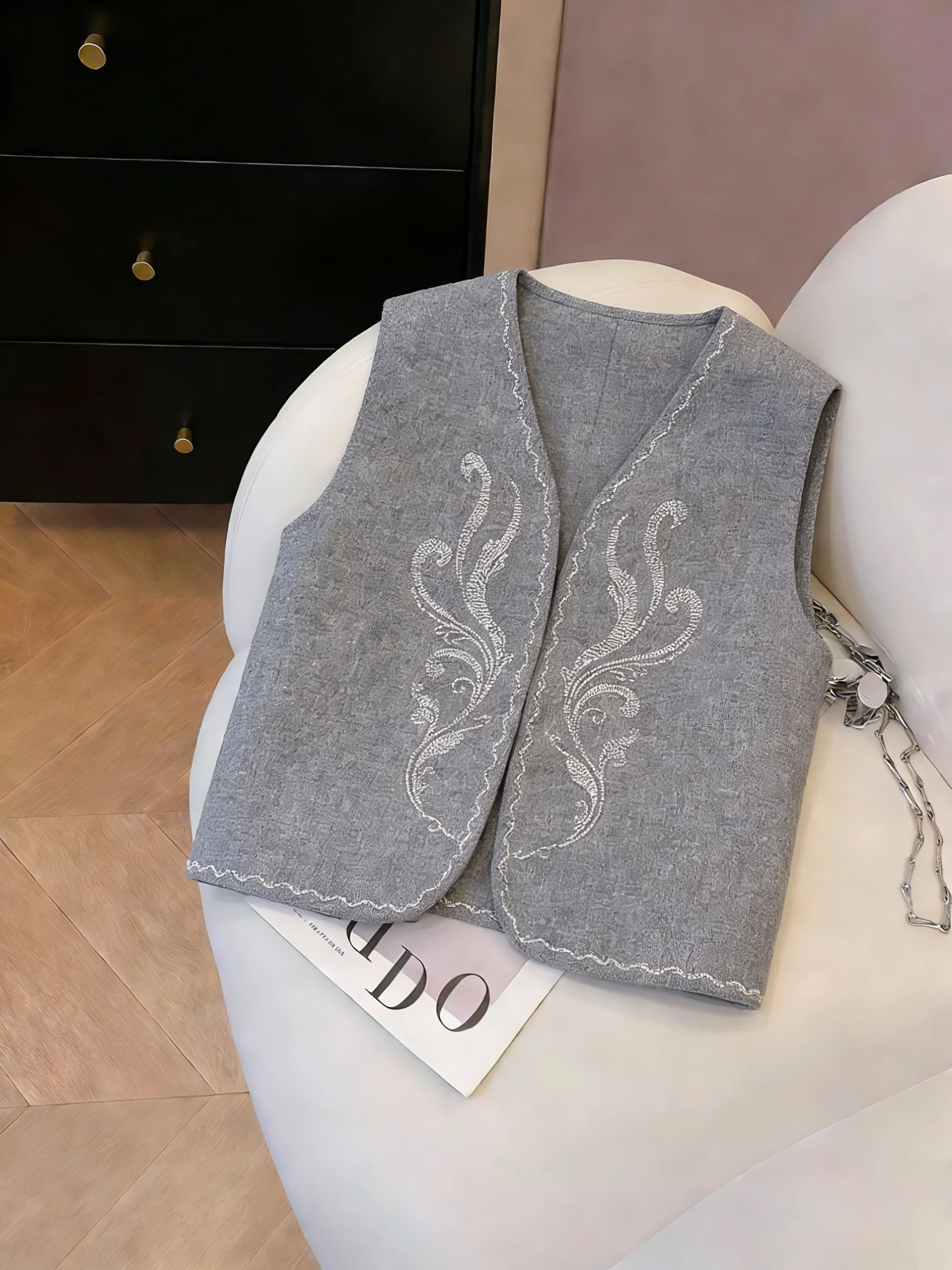 

Женская майка с V-образным вырезом и принтом в стиле ретро, весна-осень, простая, универсальная, для многослойных образов, модная городская одежда