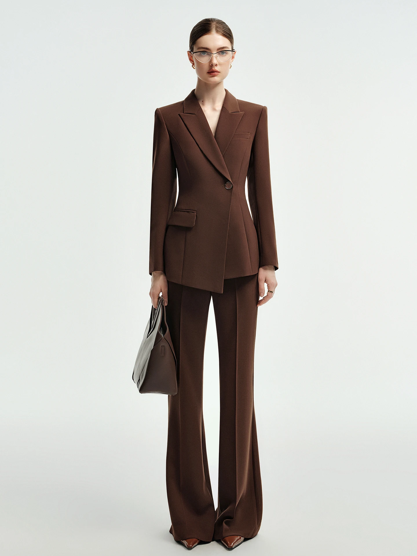 

Бордовый костюм с расклешенными брюками на одной пуговице для женщин: элегантный деловой наряд для работы и повседневной носки, весна-осень, высококачественный, из смесового полиэстера и спандекса