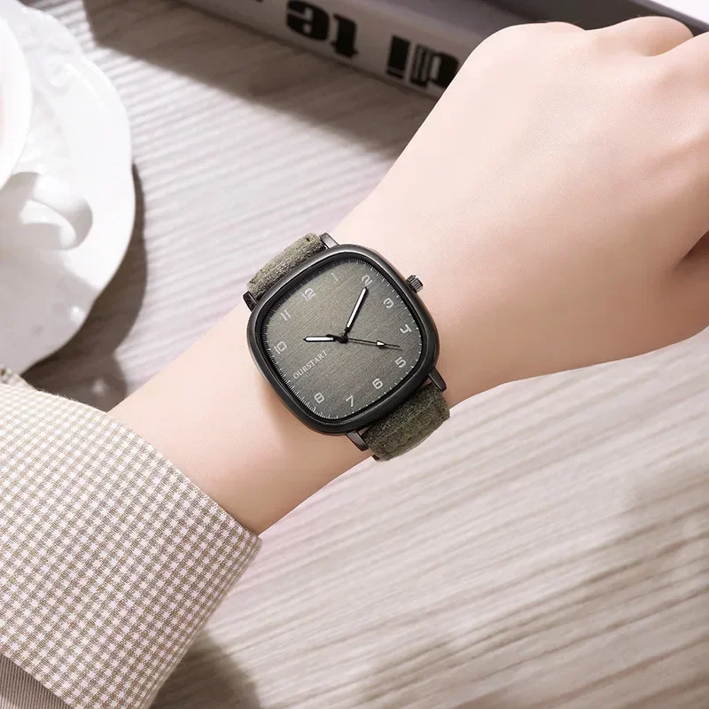 Vintage Square Dial Watches Velvet Leather Belt Wristwatch Brand Quartz Watch Youth Student Watch Casual Men Women Gift Clock