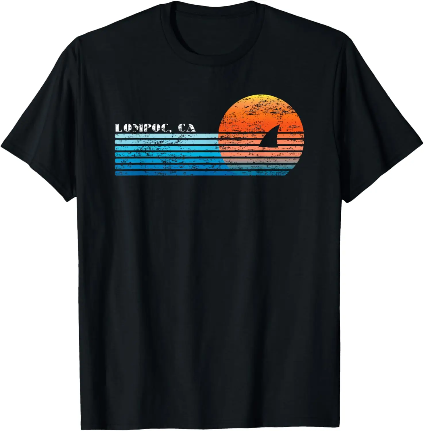 

Винтажная футболка Lompoc, CA Retro 80-х годов с плавником акулы и закатом