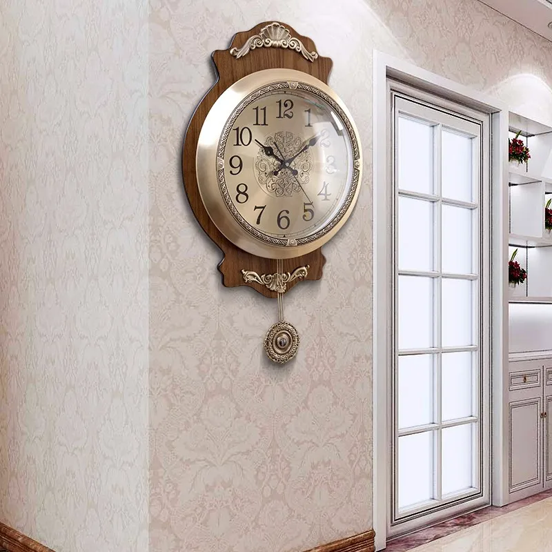 Brass retro European wall clock, simple American pastoral living room swing wall watch