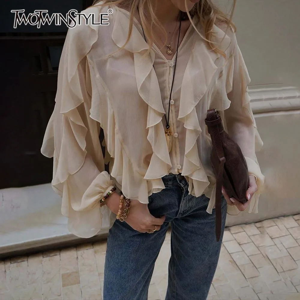 

TWOTWINSTYLE однотонные французские элегантные блузки на пуговицах для женщин с v-образным вырезом и длинным рукавом, повседневные темпераментные свободные рубашки, женские новые