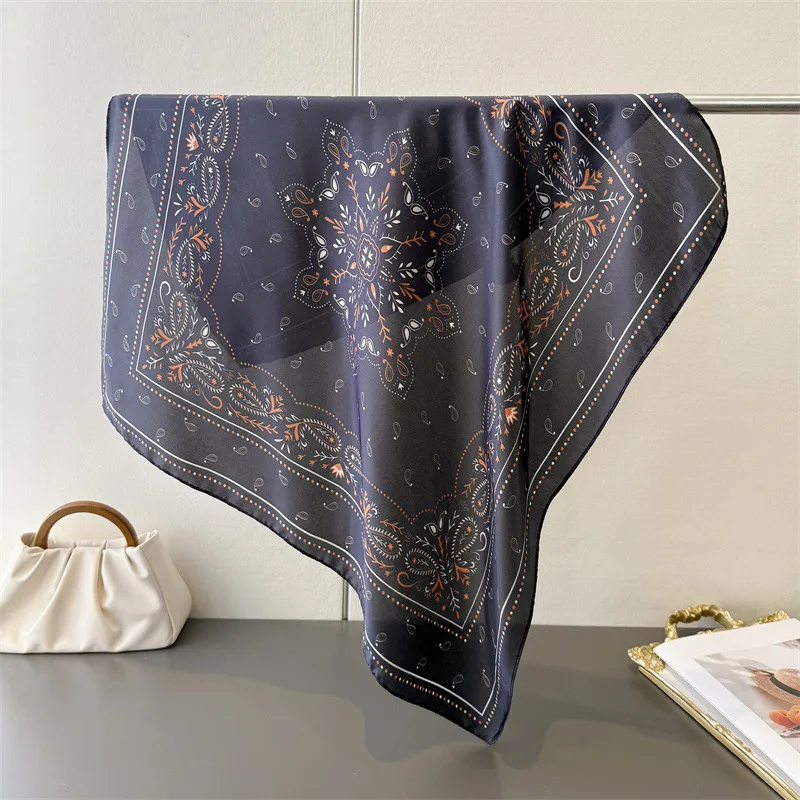 

Luxury Designer 70cm Square Scarves Women's Silk Scarf Spring and Summer Bandana Small Neckerchief Hairbands Foulard Shawl