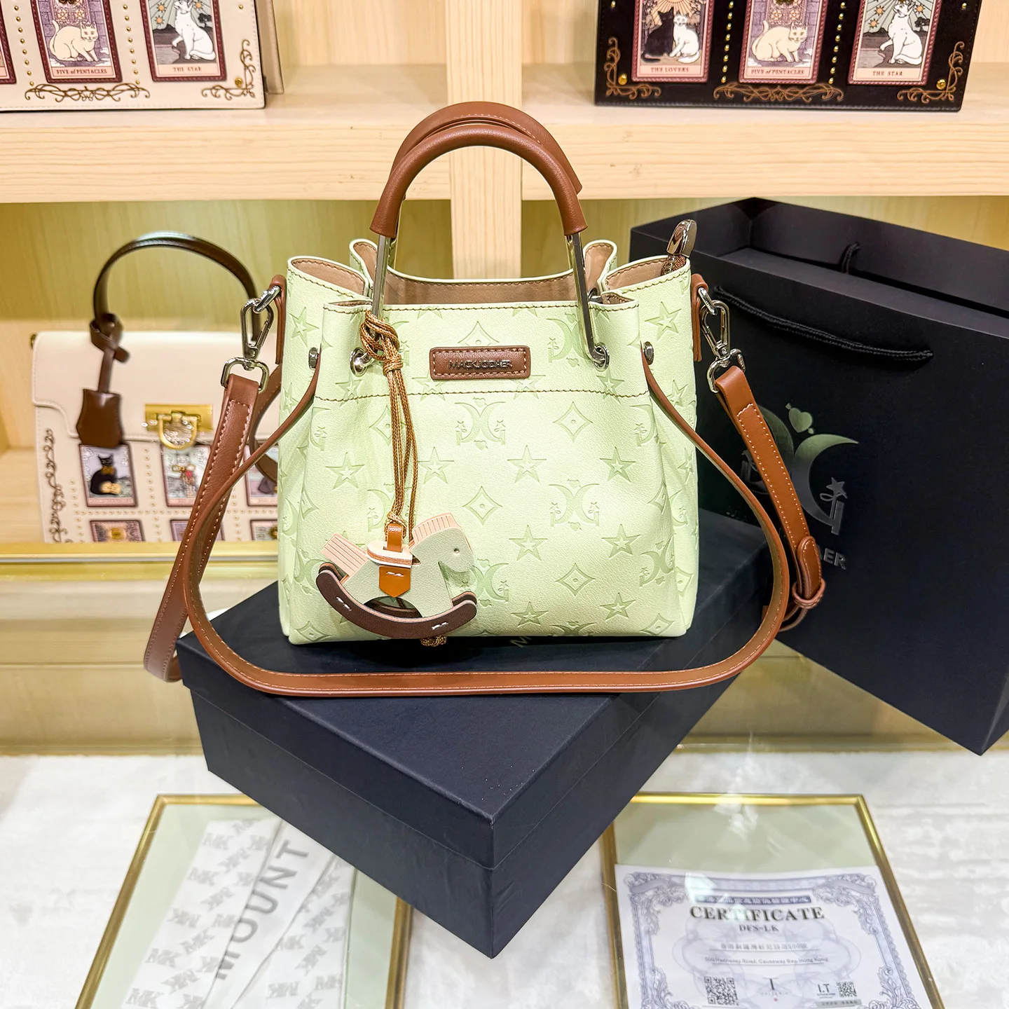 Premium Leather Shoulder Bag Handbag For Ladies By Famous Designer Luxury Brand Popular Elegant Crossbody