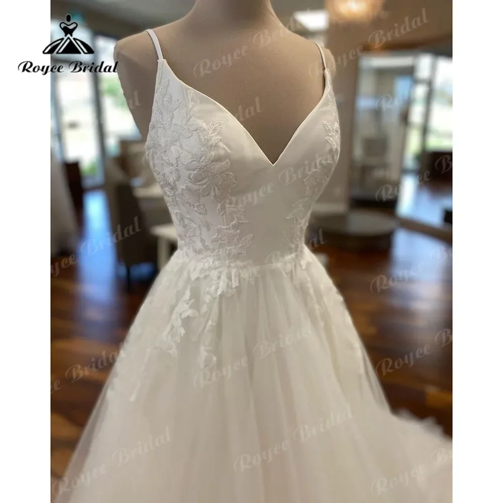 V pescoço cintas de espaguete rendas apliques uma linha vestido de casamento cetim tule 2025 robe mariee boheme chique vestido de noiva nupcial elegante