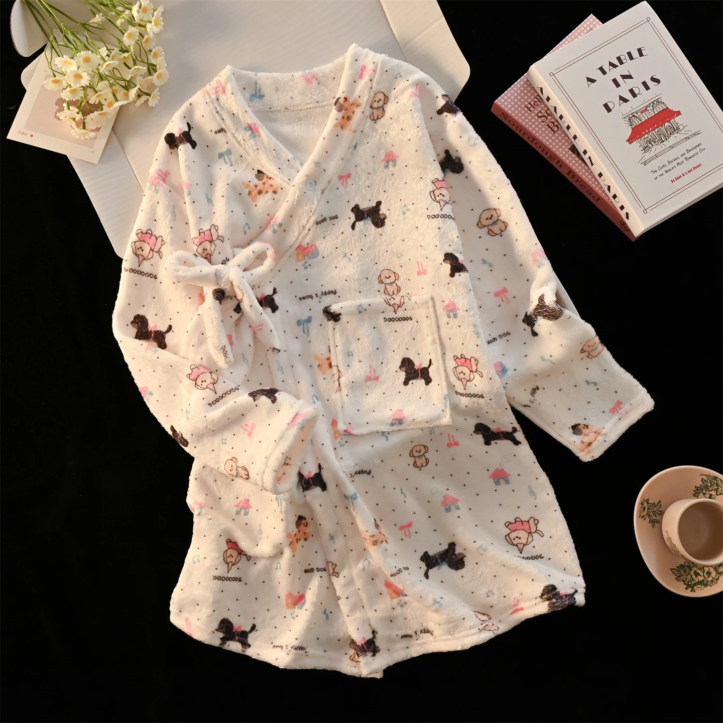 أنيمي كيتي الأطفال ليلة رداء Kawaii الفتيات موضة طباعة أفخم الوالدين والطفل أربعة مواسم البشكير الكورية الكرتون ملابس المنزل