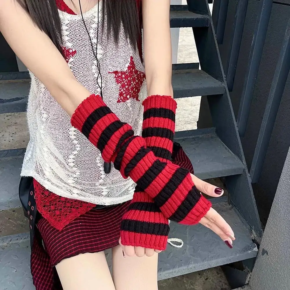 Y2K Harajuku موضة المرأة محبوك مخطط الكوع قفازات القوطي الشرير أصابع أكمام أذرع تبريد تأثيري أنيمي قفازات الشتاء مدفئات للذراع