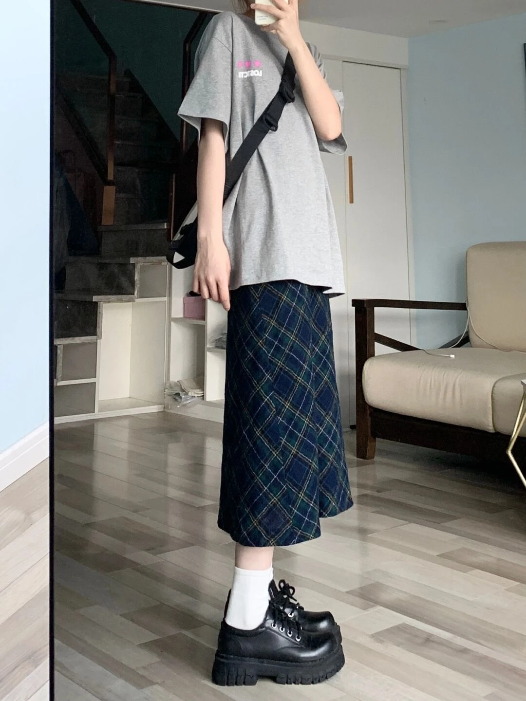 

Новая весенняя винтажная юбка в клетку больших размеров: дизайнерская модель для полных женщин, стройнящая длинная юбка