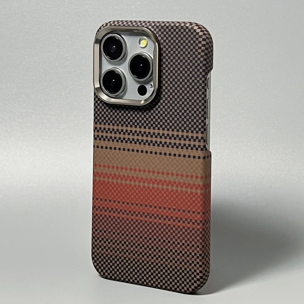 Luxuriöse Carbon-Faser-Slim-Hülle für iPhone 18 17 13 14 15 16 Pro Max Stoßfeste Legierungs-Kameraobjektivschutz Ultradünne Hartschale – Detail 11