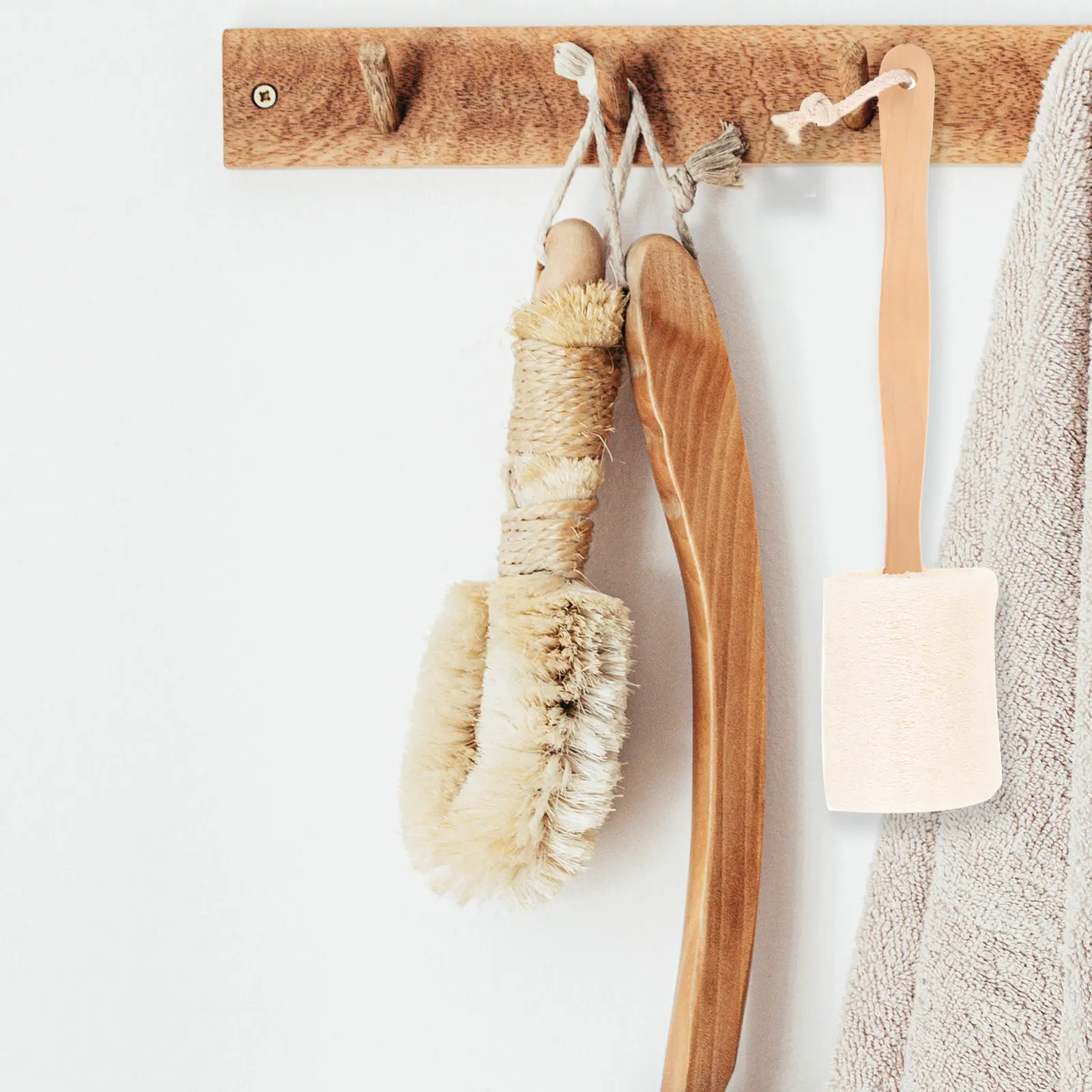 

Мочалка-скрабер на палочке с деревянной ручкой для глубокого очищения и отшелушивания кожи, инструмент для мытья тела