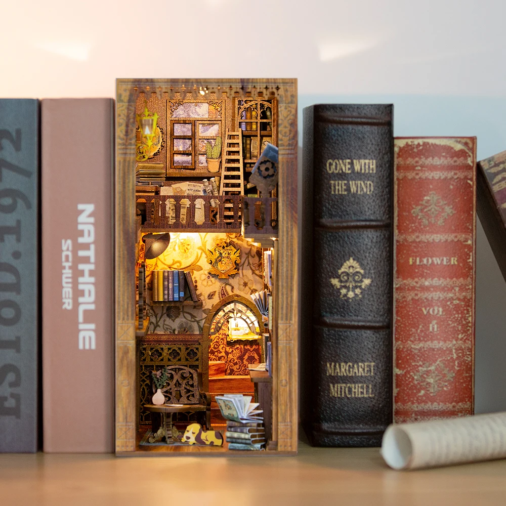 Cutebee DIY Book Nook miniature scaffale inserto modello casa delle bambole Roombox Building Kit scaffale in legno giocattoli fermalibri per regali di natale