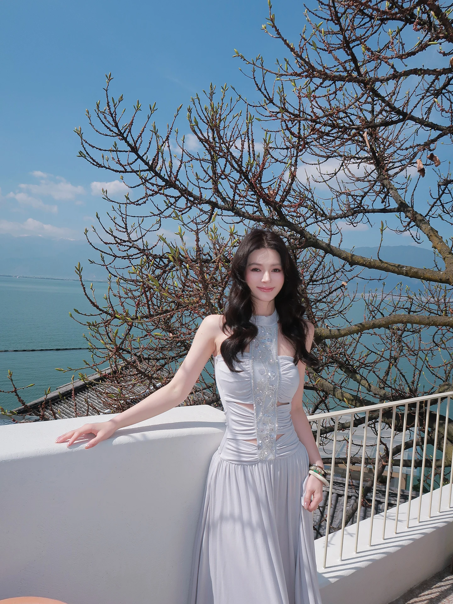 

Elegant Spring Summer New Style Sleeveless Bead Splicing Knitted Long Waist-Cinching Hanging Neck Dress for Women