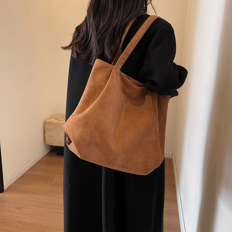 Il più nuovo messaggio spalla donne popolari Crossbody Faux Suede borse a tracolla grandi tasche per il tempo libero Casual Multi-funzione borse