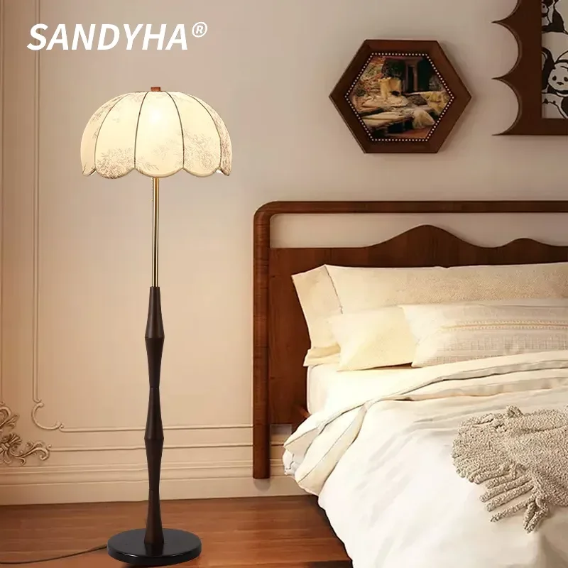 

SANDYHA French Antique Solid Wood Floor Lamp Living Room Bedroom Decoration Indoor Lighting Fixtures Fabric Lampshade Led Light