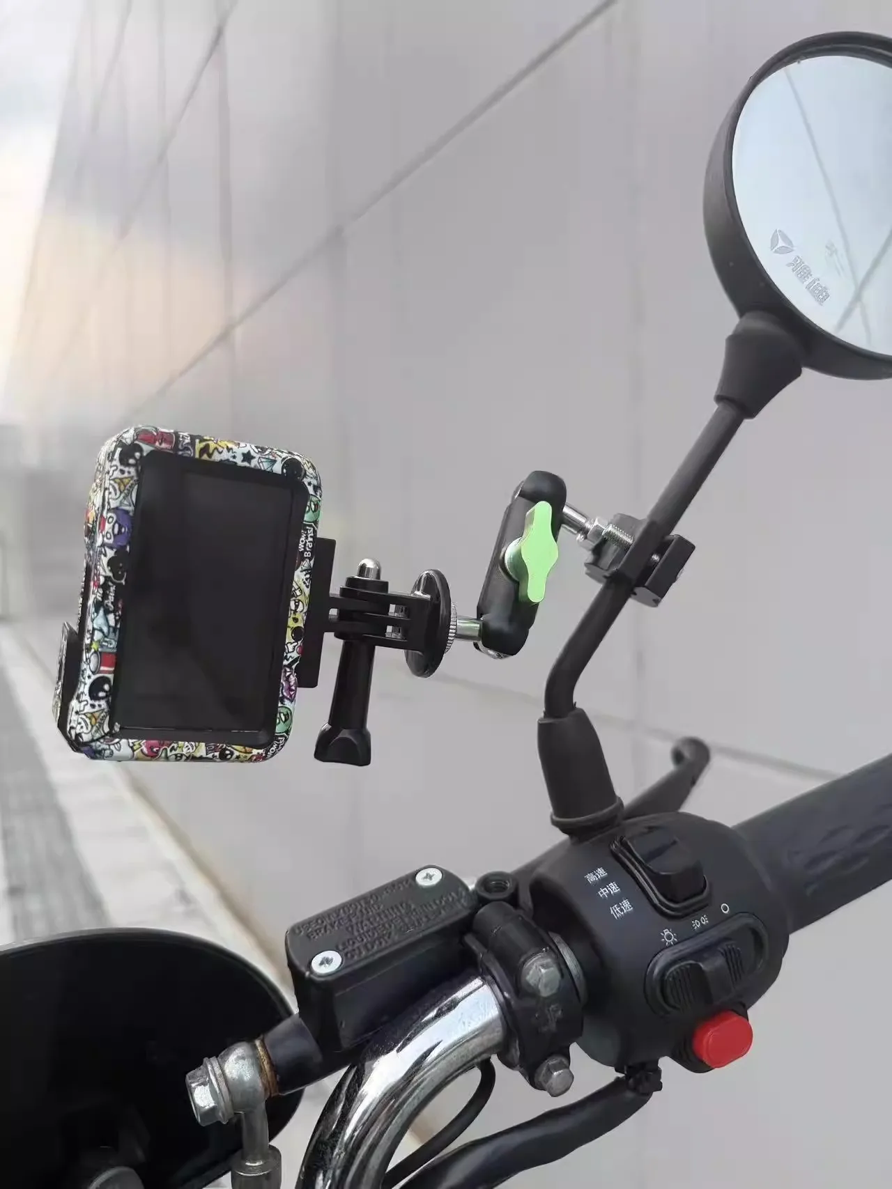 

Metal outdoor bicycle camera recording bracket universal motorcycle electric rearview mirror pole clip motion camera