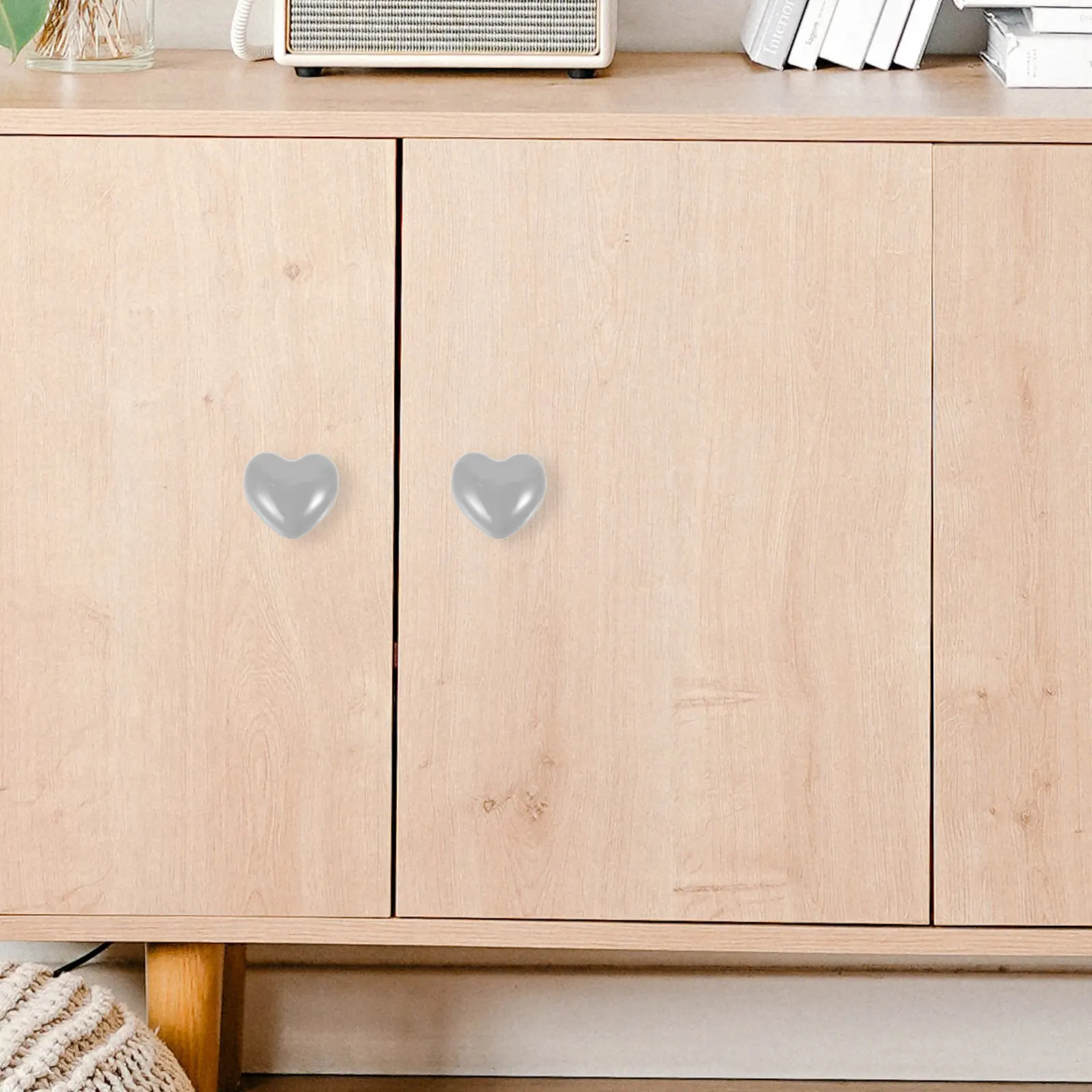 

8Pcs Ceramic Cabinet Knobs Heart Design Elegant Modern Decorative Pulls for Dresser Drawers Wardrobe Kitchen Cabinets TV Stand