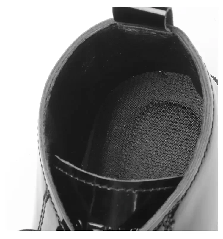 Glänzend schwarze Schnürstiefeletten für Herren, hohe Schafthöhe, dicke Sohle, modische, lässige Business-Herrenschuhe – Detail 6