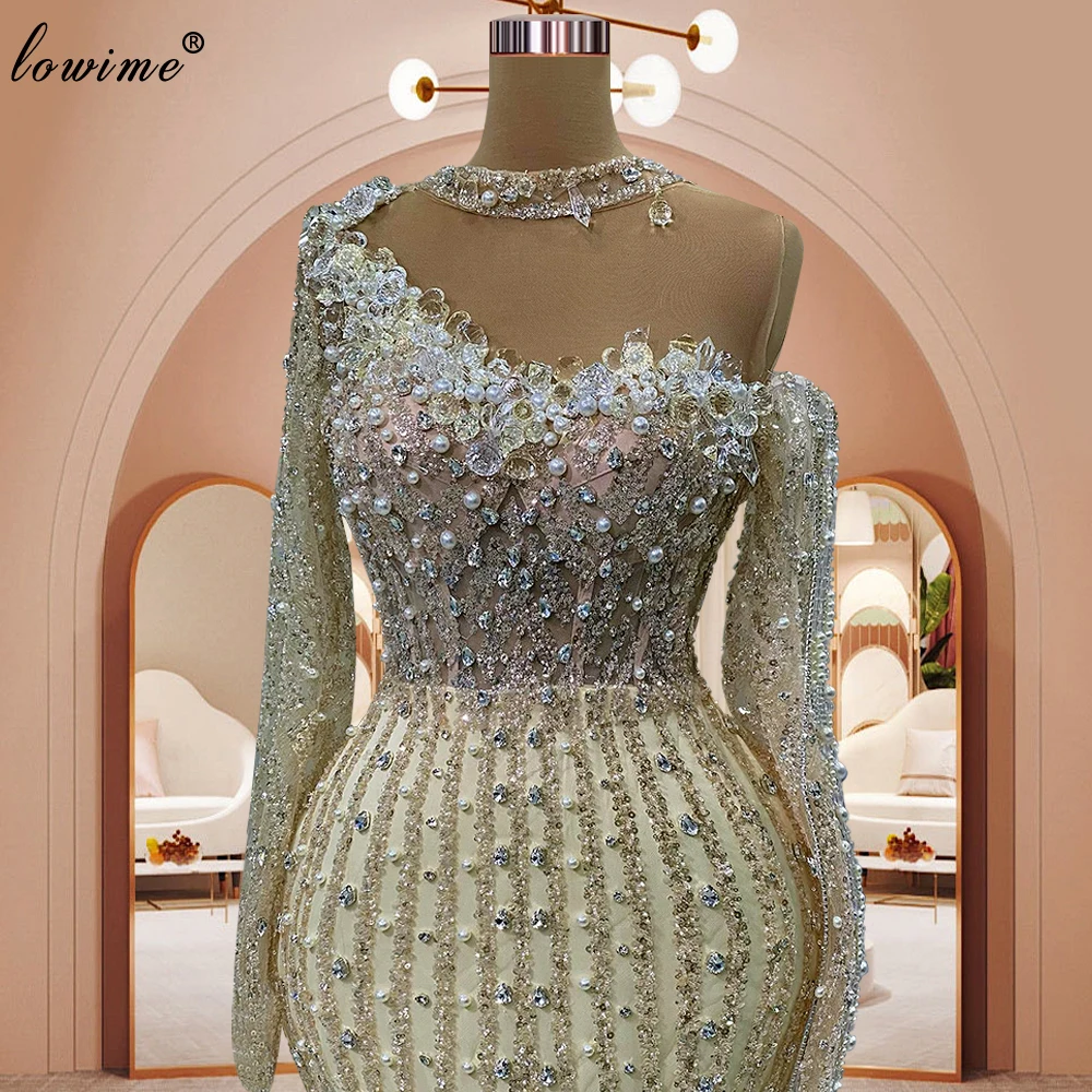 New Fashion Champagne Evening Dresses With Crystals Pearls Long Sleeves Celebrity Dresses Robes De Soirée Wedding Guests Dresses