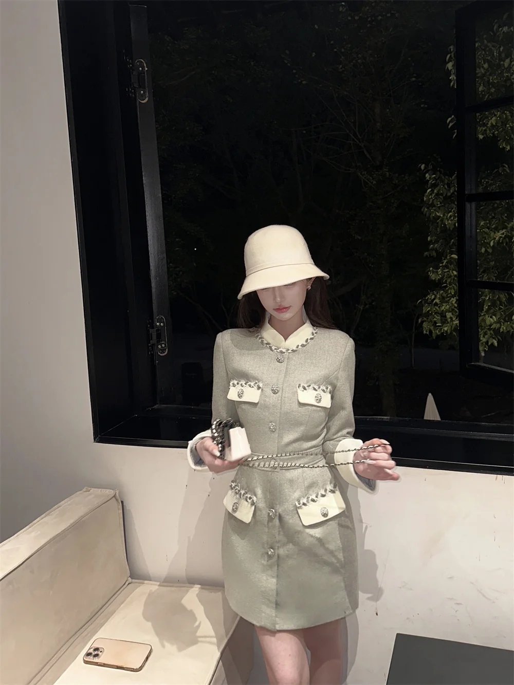 

Женское осенне-зимнее роскошное темпераментное модное платье с воротником-стойкой и высокой талией