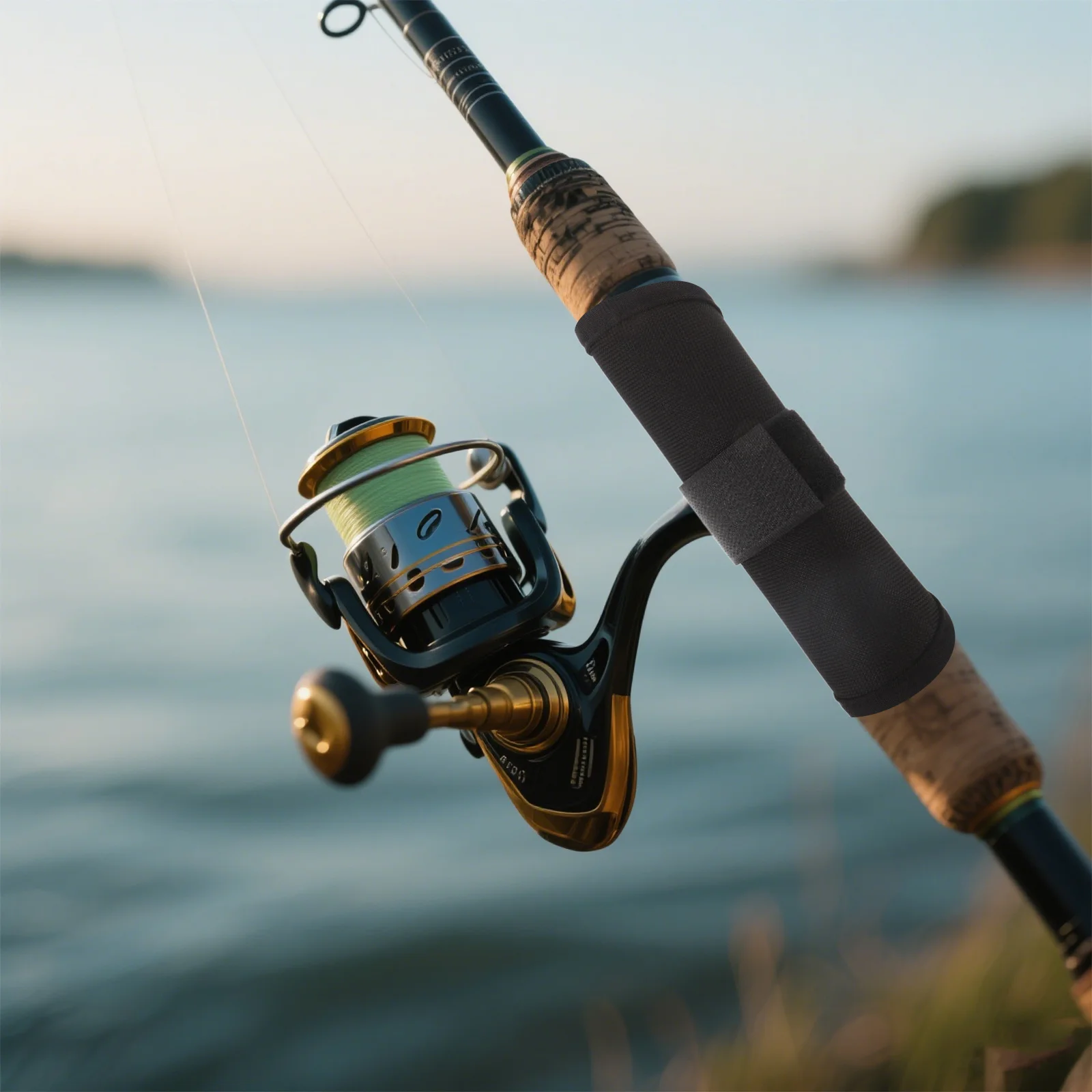 

6Pcs Black Fishing Lure Covers 5.89in Heavy Duty Bait Protection Wraps Anti Glare Hook Guard for Tackle Box Organization