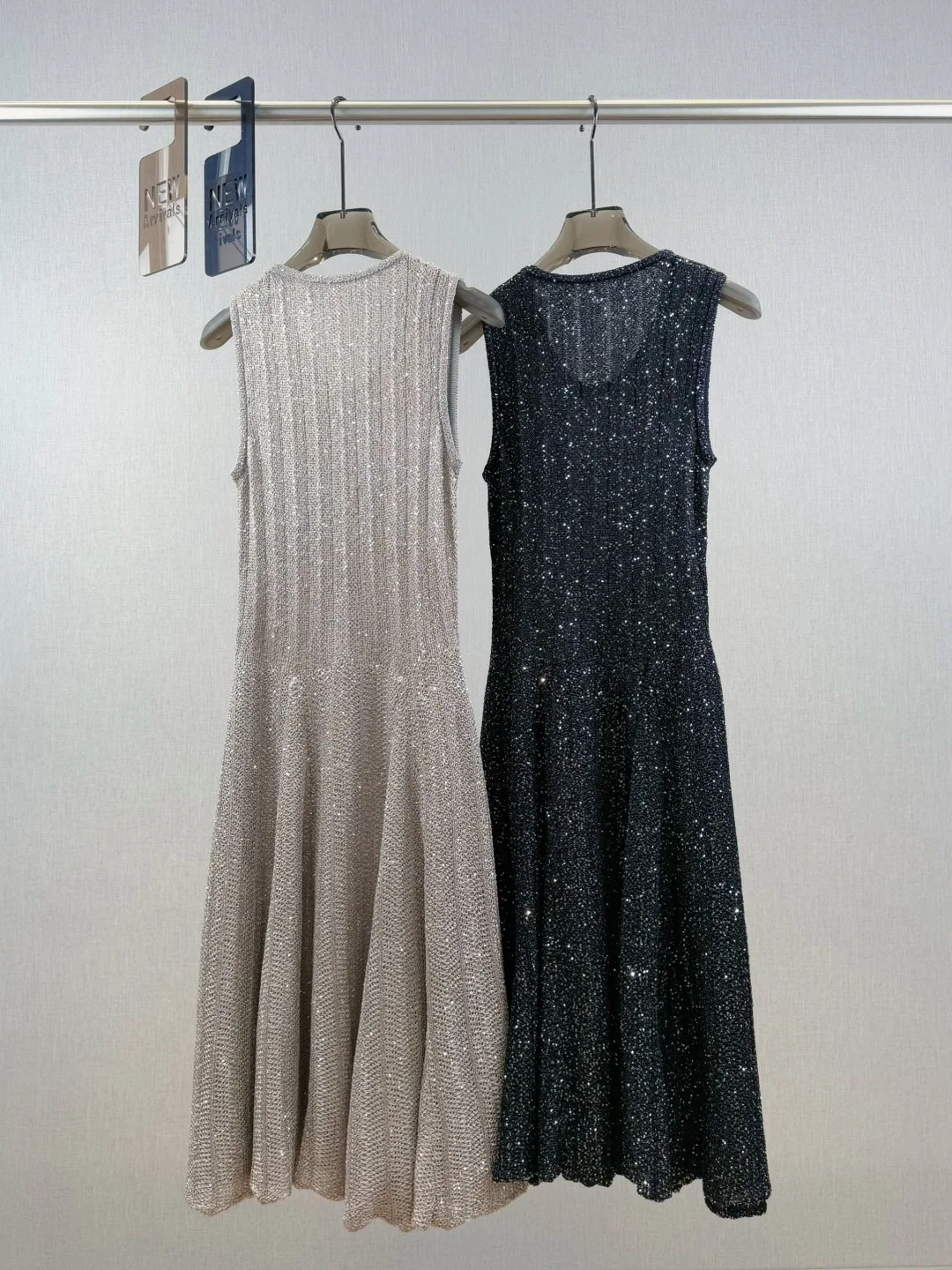 فستان محبوك جديد لربيع وصيف 2025 برقبة دائرية بدون أكمام، صدرية مطرزة، فستان على شكل حرف A بخصر مشدود #6