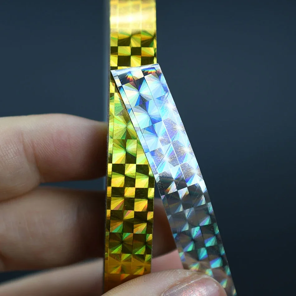 MNFT 3-teiliges holografisches Fischschuppen-Klebeband, selbstklebender reflektierender Laser-Aufkleber für die Herstellung von Angelködern, DIY-Dekoration für harte Köder – Detail 4