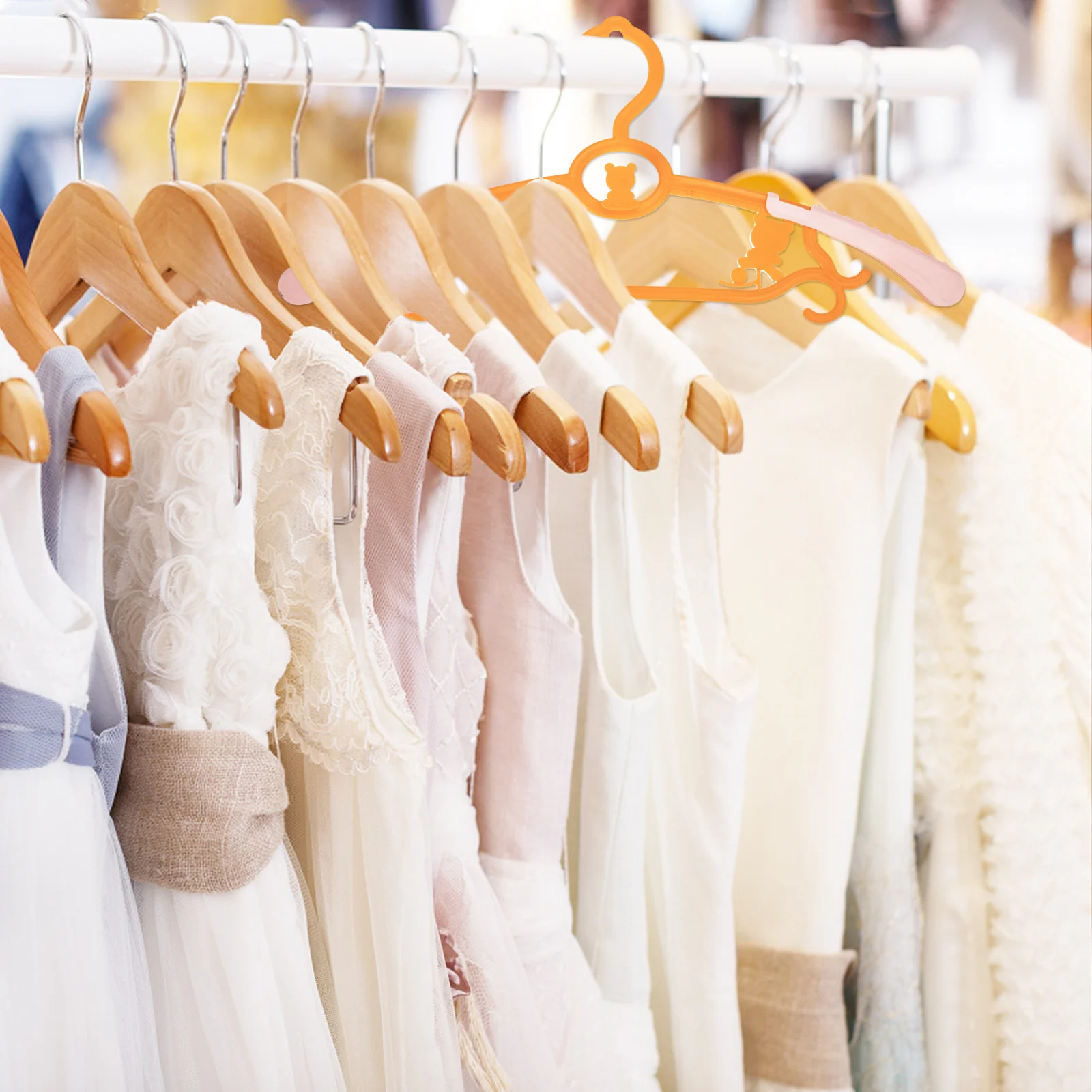 

5Pcs Clothes Hangers Plastic Extendable Closet Organizer Hangers Clothes Hanger Coat Hanger Closet Organizers