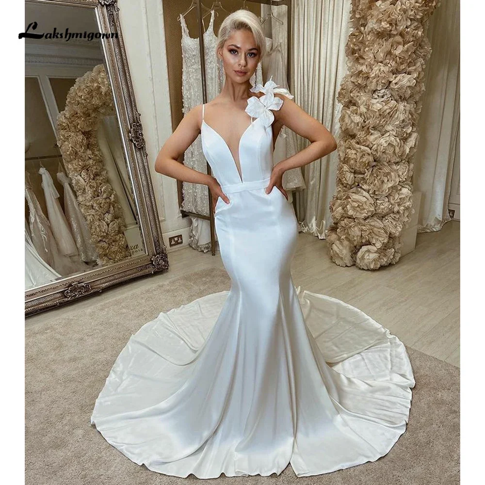 2025 Simple Sexy V Neck Spaghetti Straps Open Back Belt Bow Pleat Satin Mermaid Wedding Dress Custom For Women Bridal Gown vesti