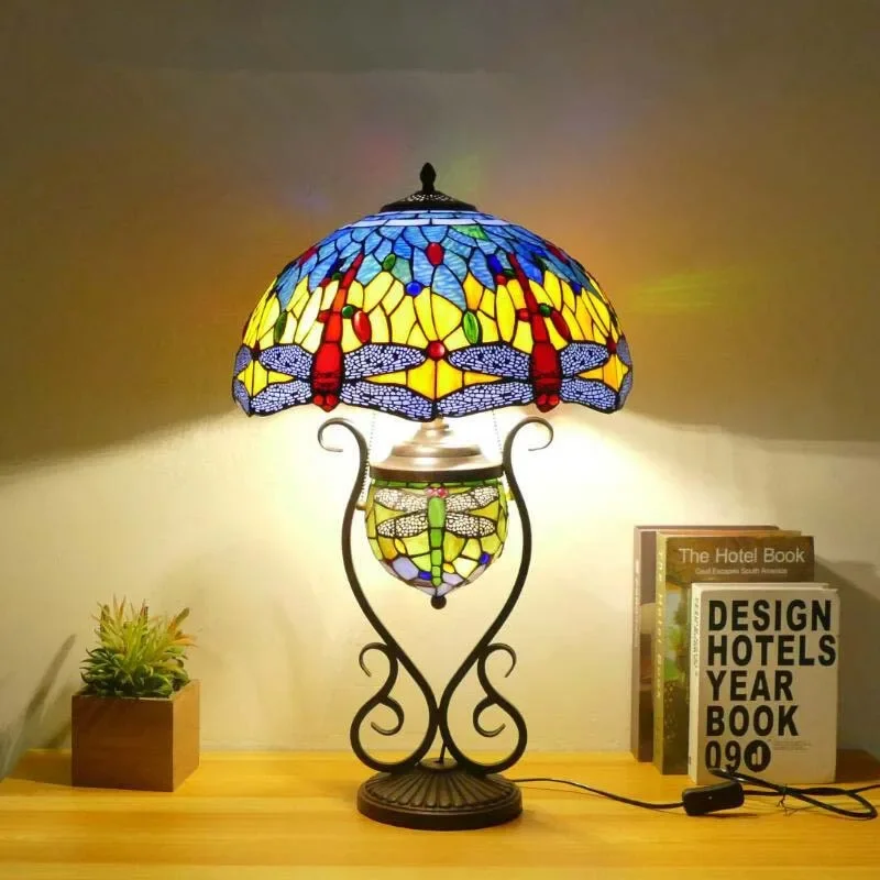 DEBBY lampa stołowa Tiffany amerykański Retro salon lampka do sypialni luksusowej willi hotelowej witrażowej lampy szklane biurko