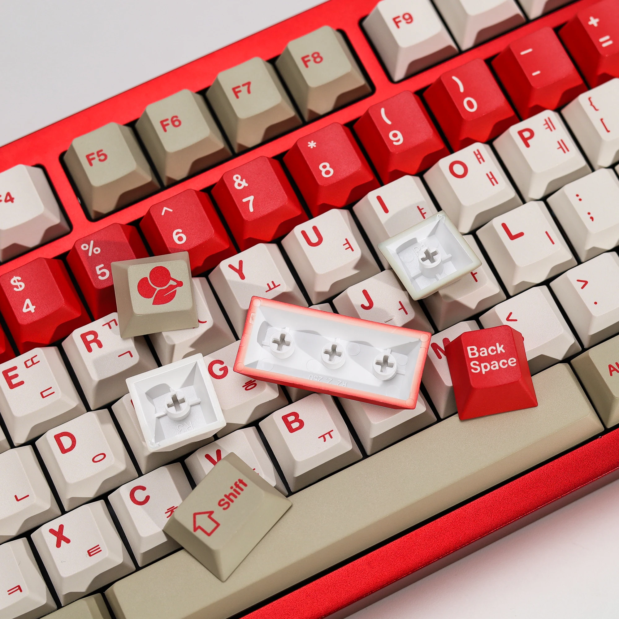 KBDiy Koreanische Tastenkappen Retro GMK Red Alert Cherry Profile PBT Ailce Tastenkappen Maßgefertigt für 60% Gaming Mechanische Tastatur KIT Tastenkappen – Detail 5